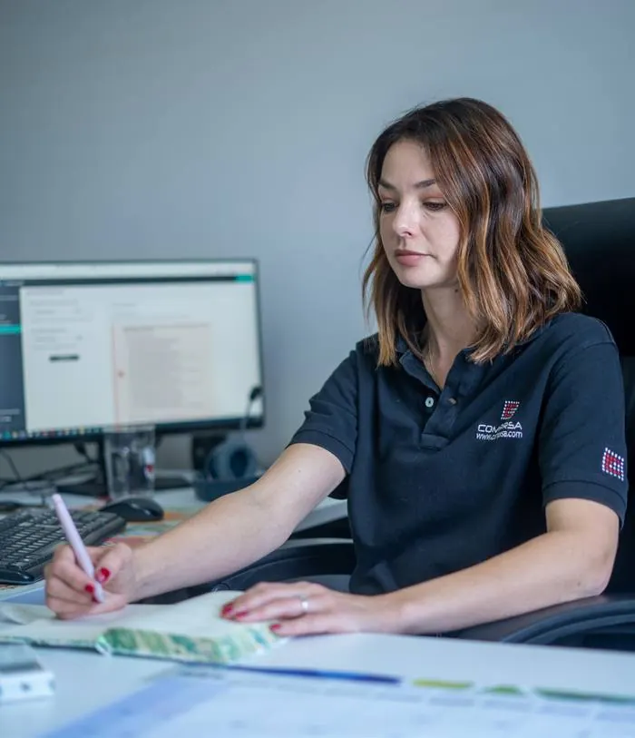A COMPRSA team member at work
